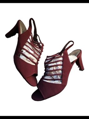 Women’s Strappy Slingback Heels in Burgundy